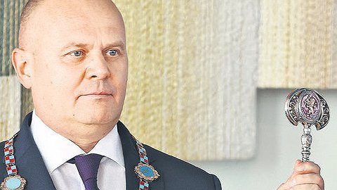 Мэр Красноярска не вышел после праздника