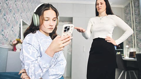 «Уберите с экрана большой палец!»